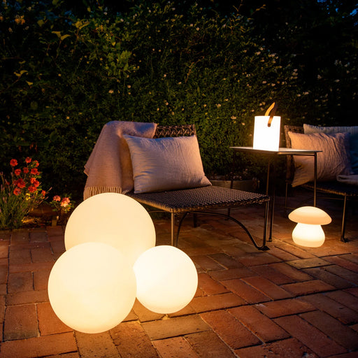 Outdoor lights